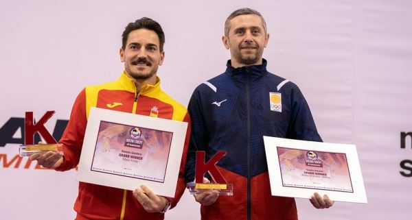 
<p>        Испанец и грузин признаны гранд-чемпионами WKF<br />
      