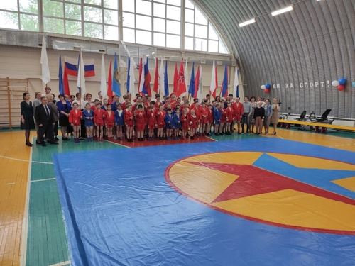 В Бакчарской школе открылся спортивный зал для занятий самбо